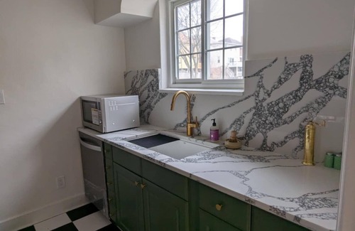 Dormont Casa | Charming Pittsburgh Getaway - Private Home - 2 Beds
