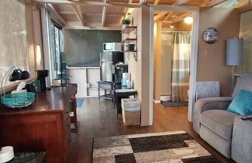 Kona Palisades Cabaña | Charming Pool House with Kona Country Feel