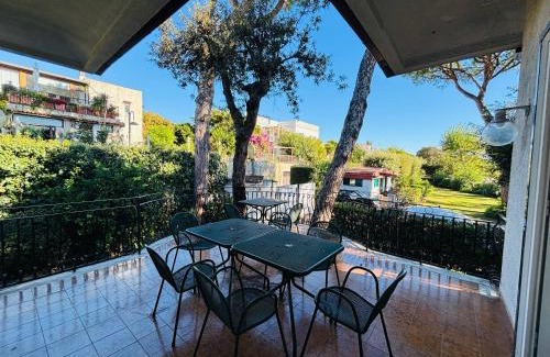 Posillipo Casa | Charming Posillipo Sea View Ibiscus House
