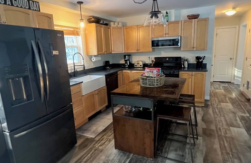 Sebago Casa | Charming private 3-bedroom on 3 acres in Sebago, Pool, Hot Tub, Large Firepit