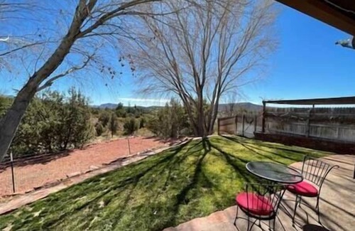 West Sedona Casa | Charming Private Cozy Suite one bedroom with views