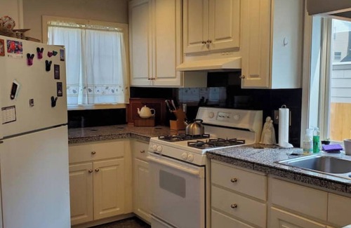 Columbia City Casa | Charming private 2-bedroom house with WiFi, AC in enchanting Columbia City