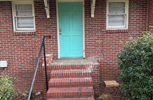 Hardwick Casa | Charming Private Bedroom with WiFi, AC in awesome Milledgeville