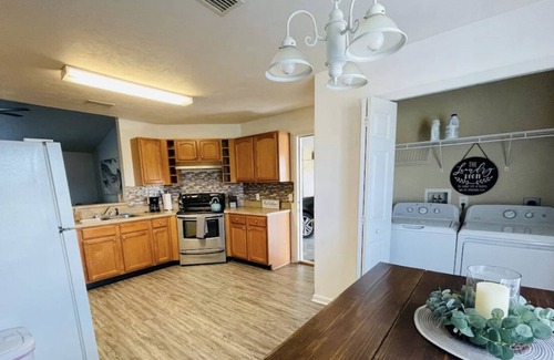 Watertown Casa | Charming & Quaint Family Home in a quiet Cul De Sac