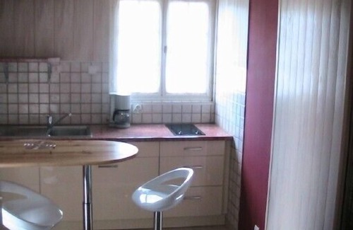 Cambo-les-Bains Apartamento | Apartamento encantador y tranquilo en Villa con jardín