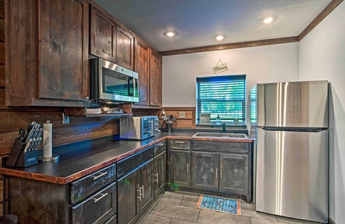 Quitman Cabina | Charming Quitman Cabin < 2 Miles to Lake Fork