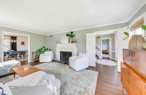 Racine Casa | Charming Racine Home - Walk to Lake Michigan!