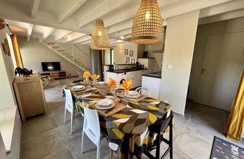 Canville-la-Rocque Cabaña | Casa acogedora renovada con jardín, cerca de playas y lugares históricos