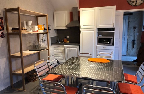 Coulans-sur-Gee Cabaña | Cerca del circuito 24h: Casa rural moderna con 4 habitaciones, jardín y masajes relajantes