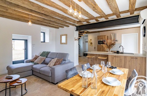 Vivy Cabaña | Charming renovated, air-conditioned and spacious cottage for 4 in Vivy