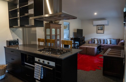 Crackenback Cabaña | Charming renovated cottage close to Perisher Ski Tube, Crackenback