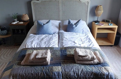 Lacour Cama Y Desayuno | Charming renovated farmhouse with large pool