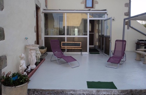 Bransat Cabaña | Casa independiente renovada con SPA, aire de juegos y cerca de viñedos
