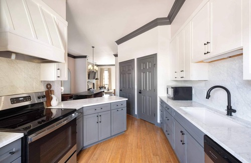 Old West Broad Neighborhood Casa | Charming Renovation | Free Parking
