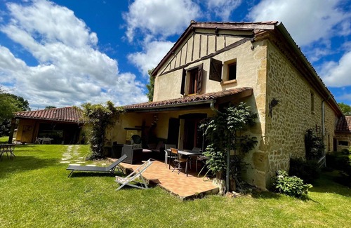 Montesquiou Casa | Charming residence "Au Coeur de la Gascogne". Gîte sleeps 7.