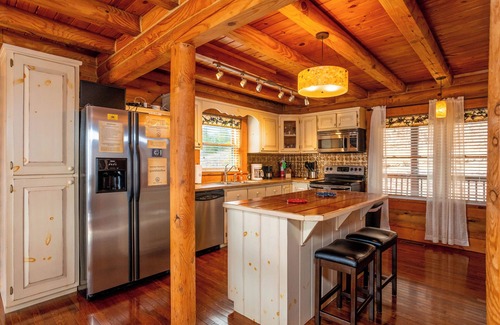 Draper Casa | Charming retreat in Draper, VA. Perfect for relaxation amidst scenic beauty. Book your stay now!
