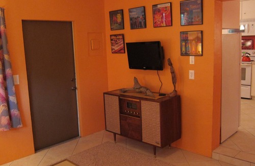Bonita Springs Apartamento | Encantador Estilo Retro Hideaway