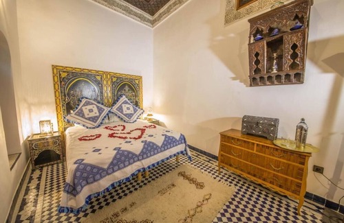 R'habet Zbib Casa | Encantador Riad Ouliya en Fez con auténtico diseño marroquí