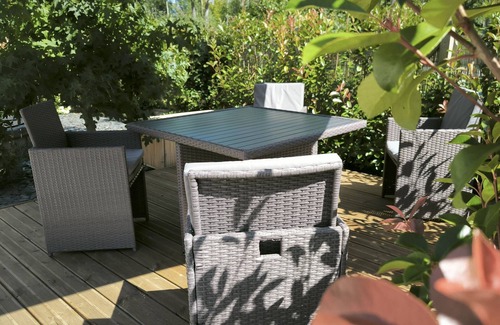Montargis Cabaña | Acogedor alojamiento junto al Loing, cerca de Montargis, con terraza privada y todas las comodidades inclusas
