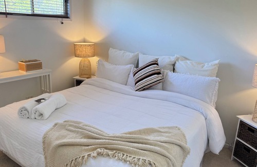Culburra Beach Cama Y Desayuno | Charming bed & breakfast with AC, WiFi in beautiful Culburra Beach