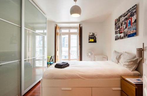 Santa Maria Maior Casa | Charming room in Lisbon Baixa