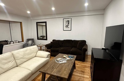 Queens Casa | Charming ROOMS in Queens, NY with Washer and dryer and central air