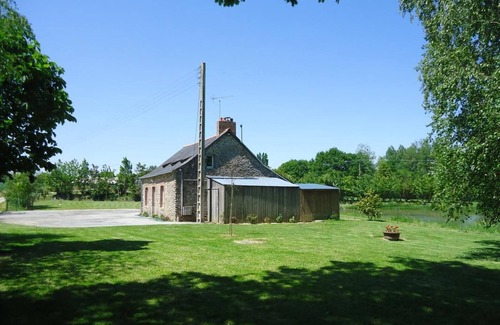 Ruille-le-Gravelais Cabaña | Casa rural para 6 personas con estanque de pesca y jardín privado en Loiron-Ruillé