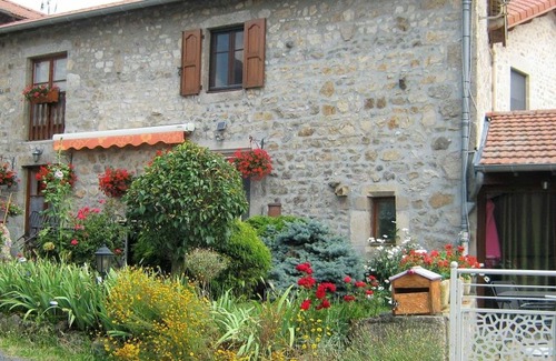 Boisset Cabaña | Casa Rural con Encanto: Naturaleza, Comodidad y Actividades para Toda la Familia