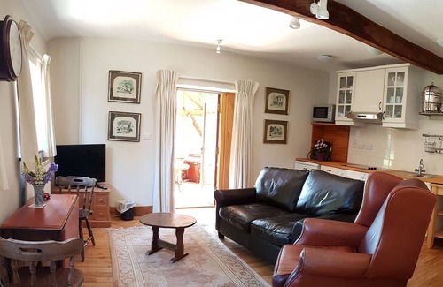 Brede Casa | Encantador refugio rural ubicado en 30 acres con terrenos privados, bosques y tenis