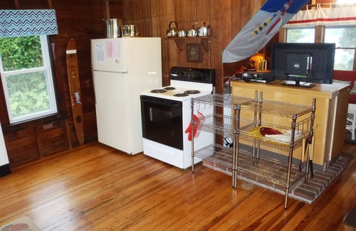 Kingston Cabaña | Fish Tales Inn at Rocky Nook