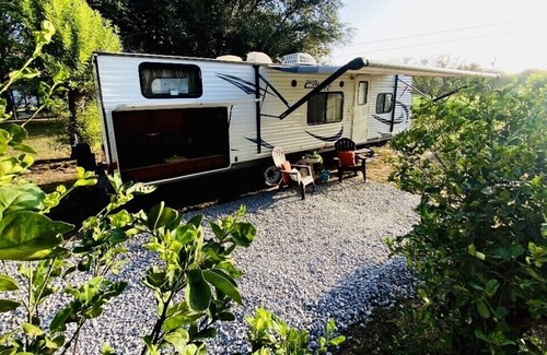 Mercedes Casa | Charming rv! 3 min from outlet mall
