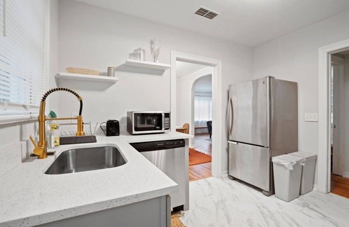San Marco Casa | Charming San Marco Bungalow, Close to Everything
