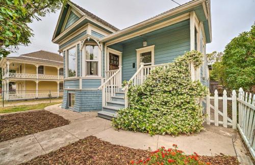 Santa Paula Casa | Charming Santa Paula Home - Walk to Downtown!