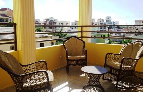 Corales del Sur Apartamento | 1 Bedroom Apartment in Santo Domingo Este- Near Airport and Parque del Este