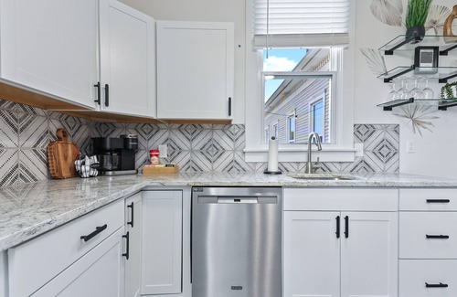 Eastside Casa | Charming Savannah, Prime Location, Walk to Forsyth, Newly Renovated Townhouse