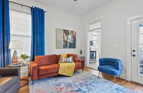 Eastside Casa | Charming Savannah, Prime Location, Walk to Forsyth, Newly Renovated Townhouse