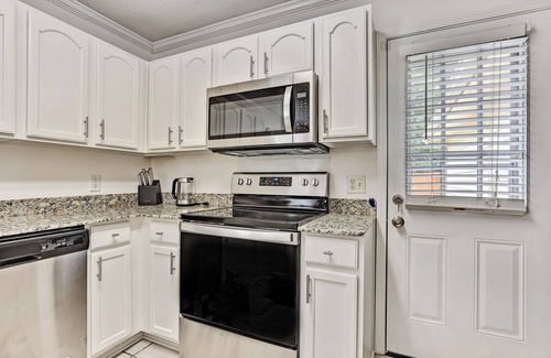 Savannah Casa | Charming Savannah Vacation Rental w/ Game Room!