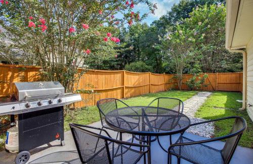 Savannah Casa | Charming Savannah Vacation Rental with Game Room!