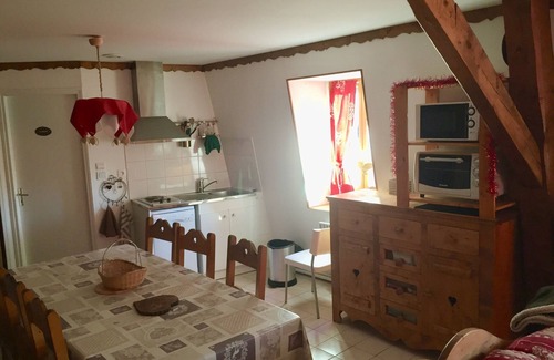 Flumet Apartamento | Encantador apartamento de Saboya en el centro del pueblo