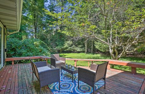 Saylorsburg Casa | Charming Saylorsburg Retreat with Game Room and Patio!