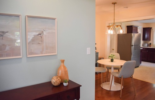 Dennis Port Casa | Charming Sea Captain’s Home – 4BR/3BA | Modern Comfort Meets Antique Charm