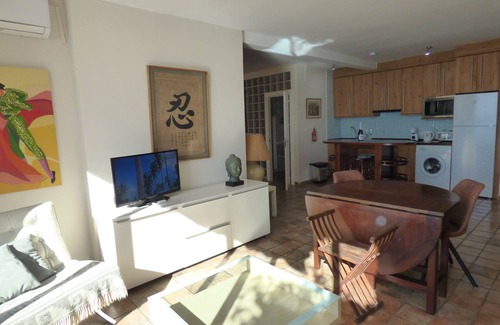 Centro de Torremolinos Casa | Precious Sea Front bungalow with sun terrace