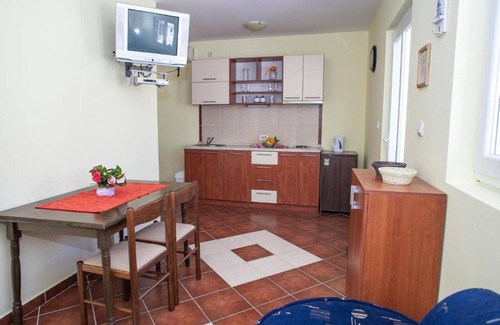 Kotor Municipality Apartamento | Charming Seaside Escape in Kotor
