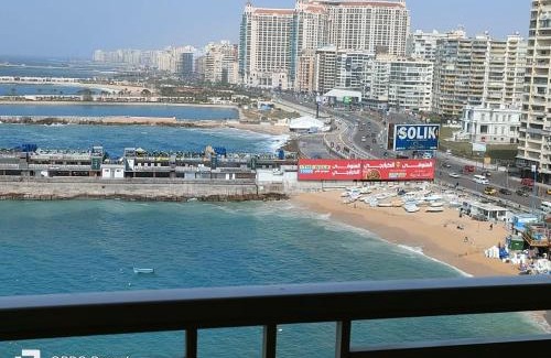 Ar-Raml 1 Apartamento | Charming Seaview Condo in Gleem G10