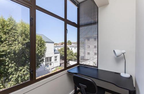 Claremont Apartamento | Charming & Serene 1-Bedroom Retreat in Claremont