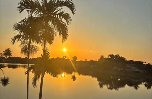 Country Club Casa | Charming shared house in MIAMI LAKES with gym, pickleball, tennis court and pool