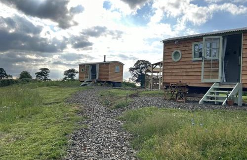 Chittlehampton Casa | Charming shepherds hut with hottub