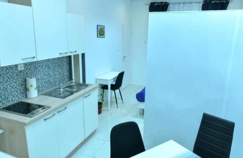 Sinj Apartamento | Charming Sinj Town Studio Apartments - Studio Apartments
