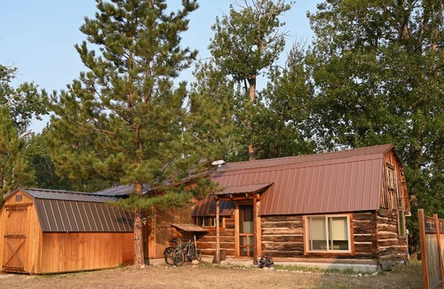 Roscoe Cabina | Charming small barn conversion with stunning East Rosebud views