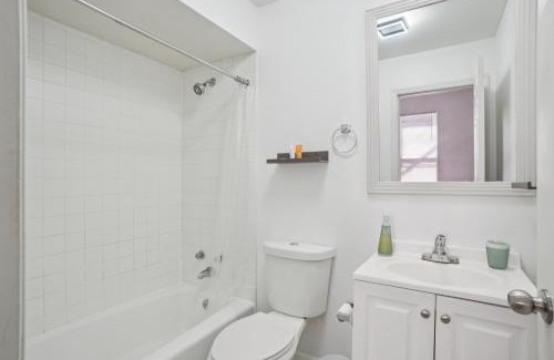 Soulard Apartamento | Charming Soulard Retreat with Historic Character near Baseball Stadium apts